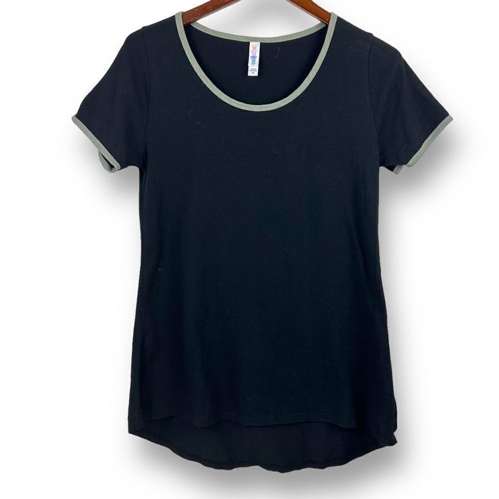 LuLaRoe Classic short sleeve black T-shirt with green collar and sleeve trim siz